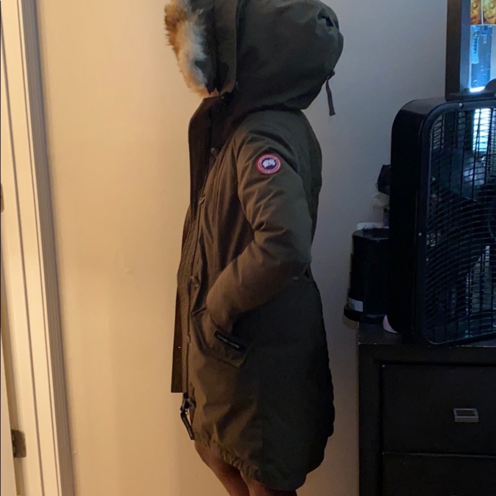 Winter coat - Picture 2 of 6